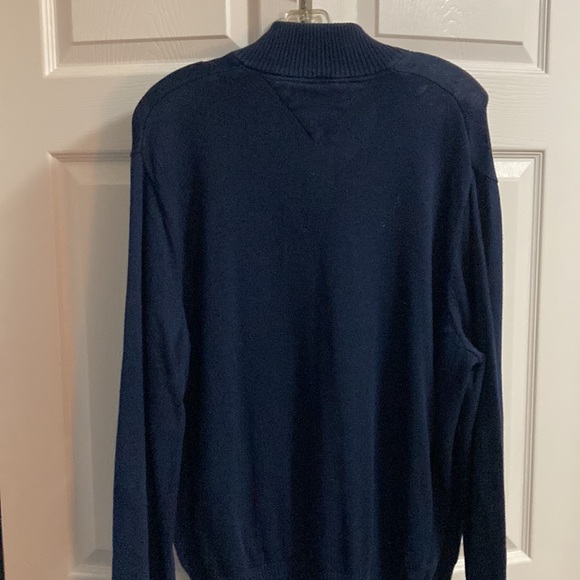 Tommy Hilfiger Men’s Large Sweater/Shirt - Picture 4 of 4